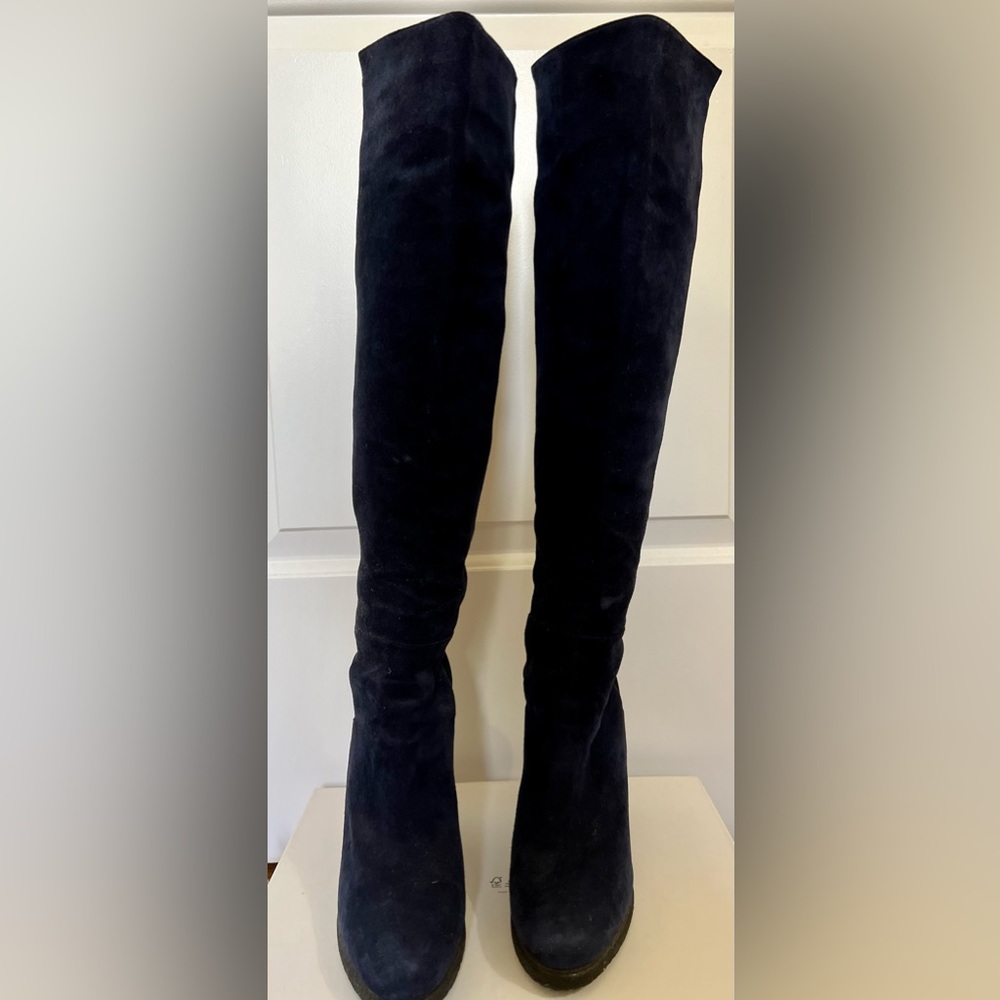 Stuart Weitzman size 8. Navy suede front and black back over the knee wedges